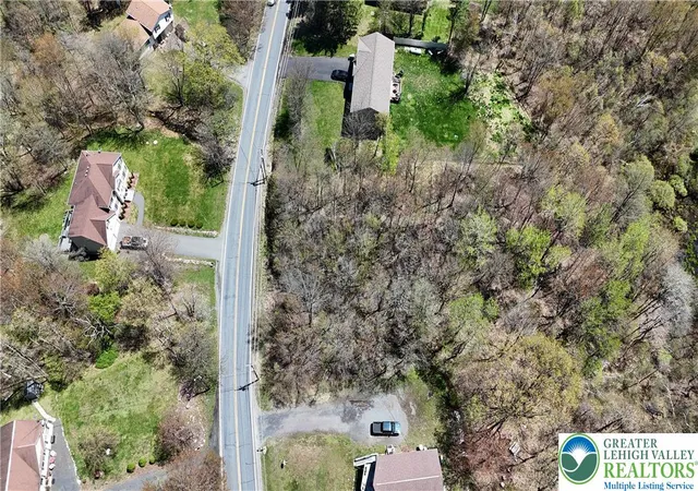 Homes for sale in Tobyhanna Twp, PA | 5450 Sullivan Trl, Tobyhanna Twp, PA 18334 | MLS# 776109
