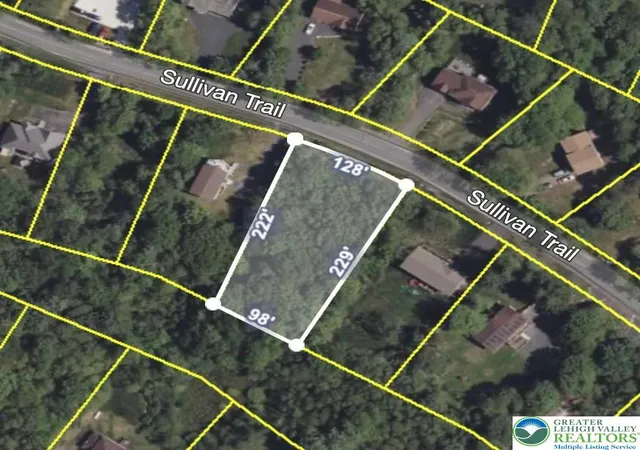 Homes for sale in Tobyhanna Twp, PA | 5450 Sullivan Trl, Tobyhanna Twp, PA 18334 | MLS# 776109