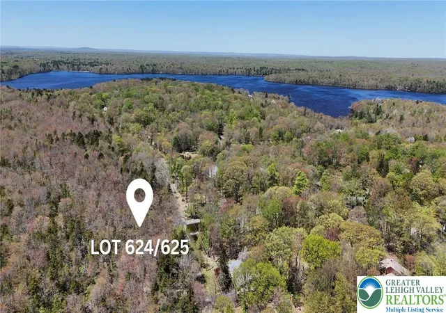 Homes for sale in Tobyhanna Twp, PA | 624 Laurel Rd, Tobyhanna Twp, PA 18346 | MLS# 776120