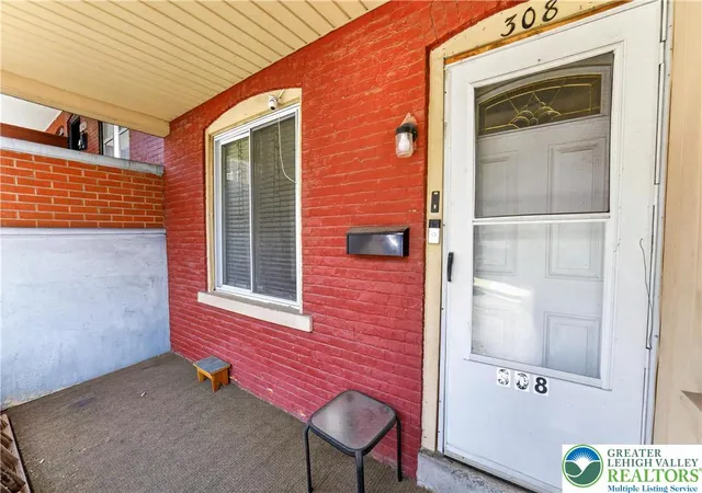 Homes for sale in Bethlehem City, PA | 308 State St, Bethlehem City, PA 18015 | MLS# 775039