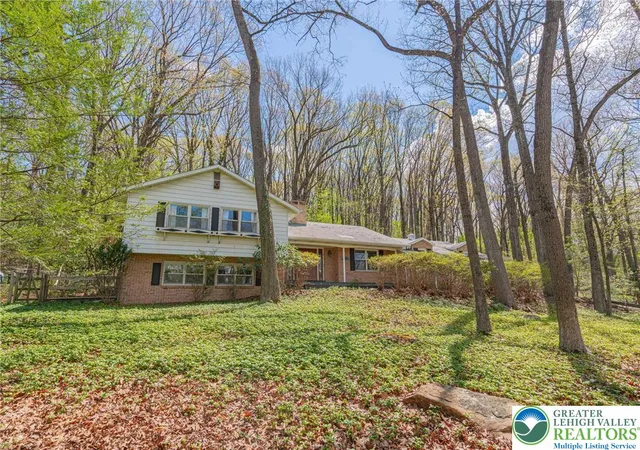 Homes for sale in Bethlehem, PA | 270 Bierys Bridge Rd, Bethlehem, PA 18017 | MLS# 775892