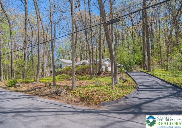 Homes for sale in Bethlehem, PA | 270 Bierys Bridge Rd, Bethlehem, PA 18017 | MLS# 775892