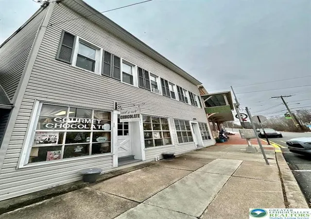 Homes for sale in Portland Boro, PA | 507 Delaware Ave, Portland Boro, PA 18343 | MLS# 775996