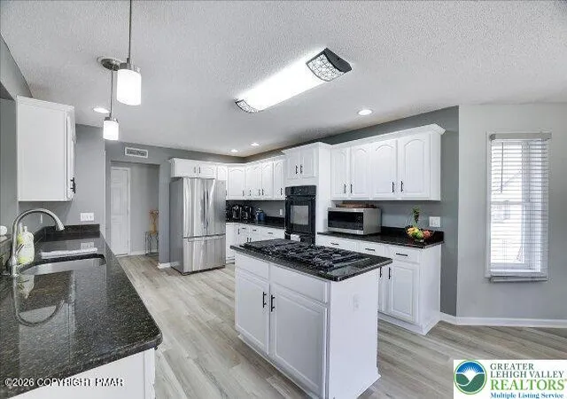 Photo 3 of Single family home for sale at 343 High Country Dr, Blakeslee, PA 18610 | MLS# 776160 | Listing updated on 2026-07-24