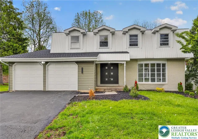 Homes for sale in Bethlehem, PA | 1800 Eastman Ave, Bethlehem, PA 18018 | MLS# 776217
