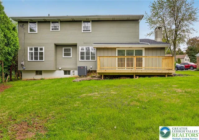 Homes for sale in Bethlehem, PA | 1800 Eastman Ave, Bethlehem, PA 18018 | MLS# 776217