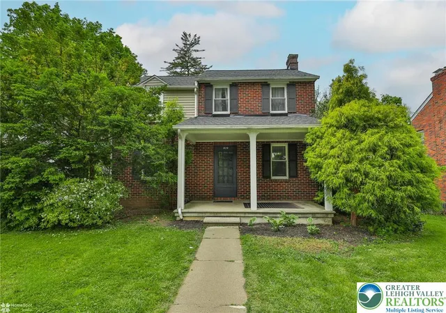 Homes for sale in Bethlehem City, PA | 919 7th Ave, Bethlehem City, PA 18018 | MLS# 776203