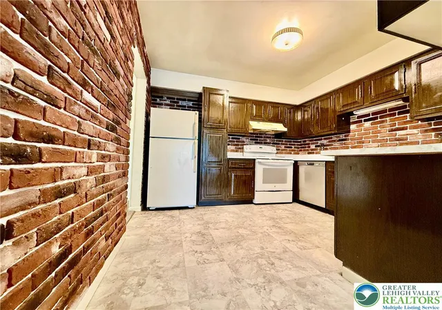 Homes for sale in Lower Macungie Twp, PA | 2815 Whitemarsh Pl, Lower Macungie Twp, PA 18062 | MLS# 776274