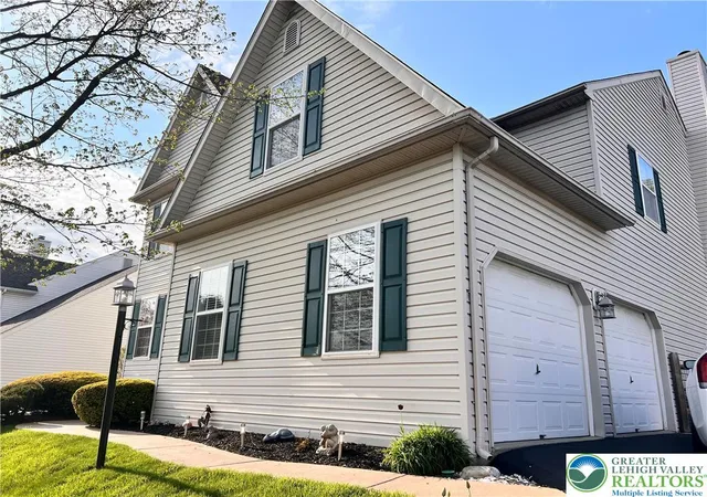 Homes for sale in Upper Macungie Twp, PA | 8355 Valley Grn, Upper Macungie Twp, PA 18051 | MLS# 776321