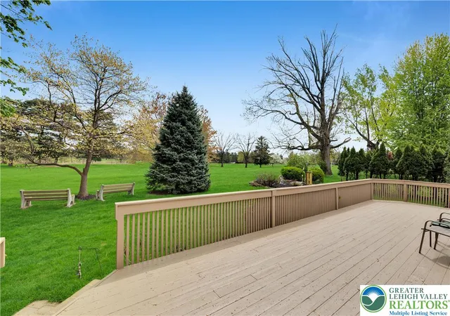 2nd image of 1860 Rosewood Dr, Bethlehem, PA 18017 | MLS# 776238