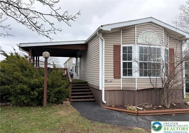 Homes for sale in East Allen Twp, PA | 82 Juniper Ct, East Allen Twp, PA 18014 | MLS# 776340