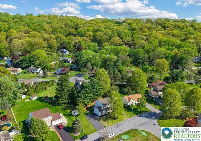 37th image of 1875 Jenkins Dr, Easton, PA 18040 | MLS# 776289