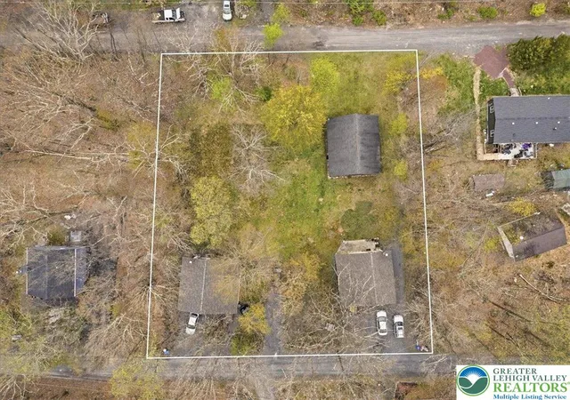 Homes for sale in Middle Smithfield Twp, PA | 2445 Dornick Rd, Middle Smithfield Twp, PA 18302 | MLS# 776330