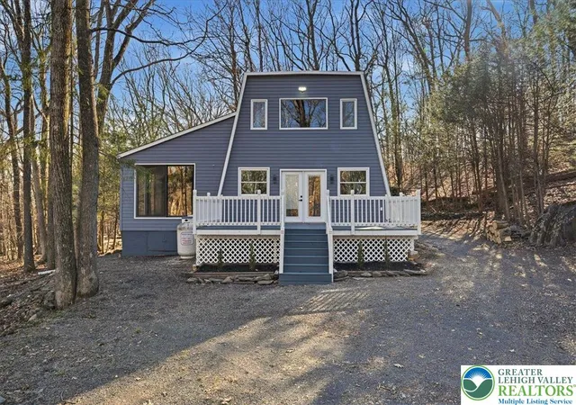 Homes for sale in Middle Smithfield Twp, PA | 3257 Trafalgar Ave, Middle Smithfield Twp, PA 18302 | MLS# 776384