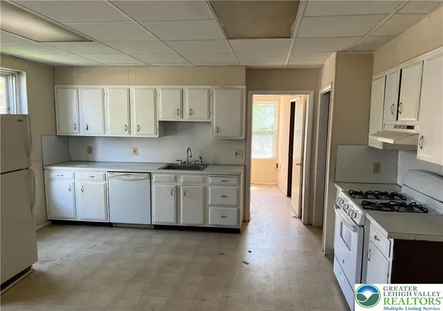 Homes for sale in Bethlehem City, PA | 744 8Th Ave, Bethlehem City, PA 18018 | MLS# 776381