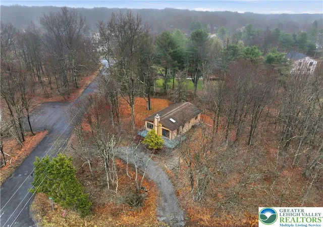 3rd image of 391 Towamensing Trl, Albrightsville, PA 18210 | MLS# 774473