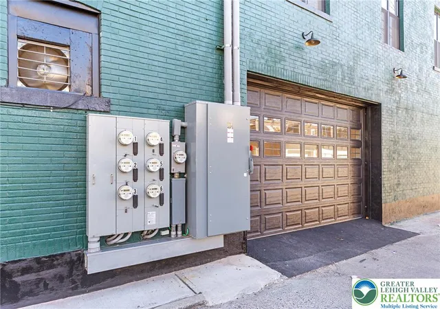 Listing Photo 4 - Condo for sale in building located at 732 W Tilghman St, Allentown, PA 18102