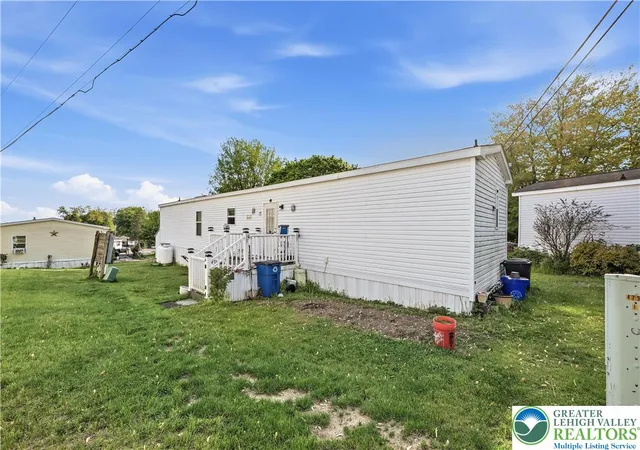 Homes for sale in Allen Twp, PA | 65 Easy St, Allen Twp, PA 18067 | MLS# 776501