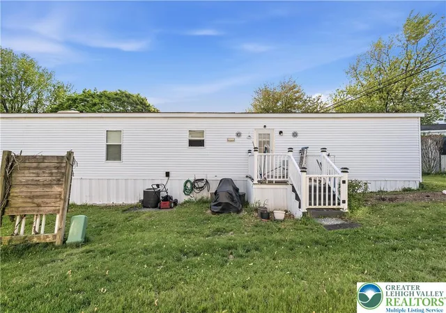 Homes for sale in Allen Twp, PA | 65 Easy St, Allen Twp, PA 18067 | MLS# 776501