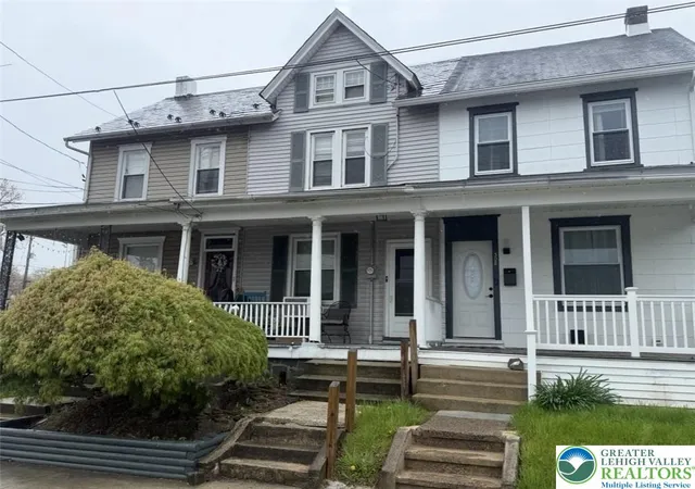 Homes for sale in Coopersburg Boro, PA | 306 E Fairview St, Coopersburg Boro, PA 18036 | MLS# 776514