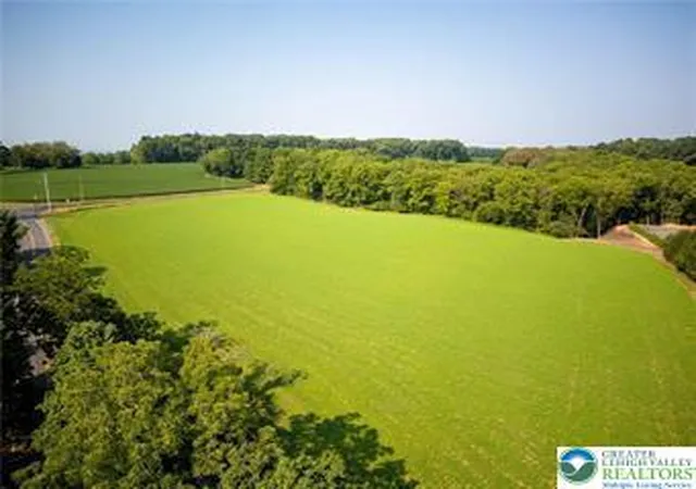 Photo 50 of Mansion for sale at 715 Arrowhead Ln, Breinigsville, PA 18031 | MLS# 776535 | Listing updated on 2026-05-06