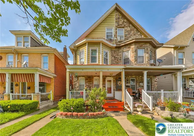 Homes for sale in Easton, PA | 1819 Fairview Ave, Easton, PA 18042 | MLS# 776559