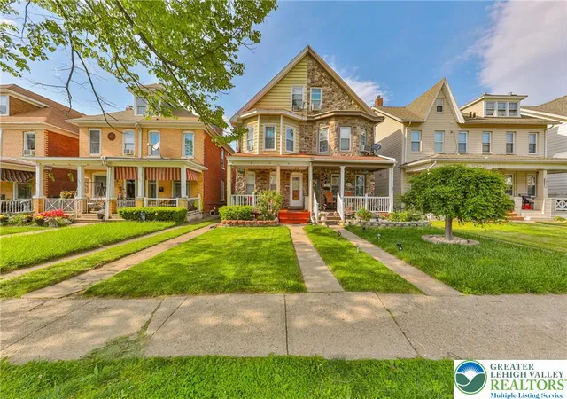 Homes for sale in Easton, PA | 1819 Fairview Ave, Easton, PA 18042 | MLS# 776559