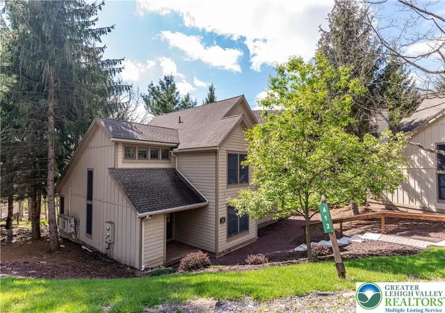 Photo 44 of Townhouse for sale at 412 Hickory Dr, Tannersville, PA 18372 | MLS# 776525 | Listing updated on 2026-07-29