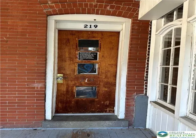 2nd image of 219 S Madison, Allentown, PA 18102 | MLS# 776620