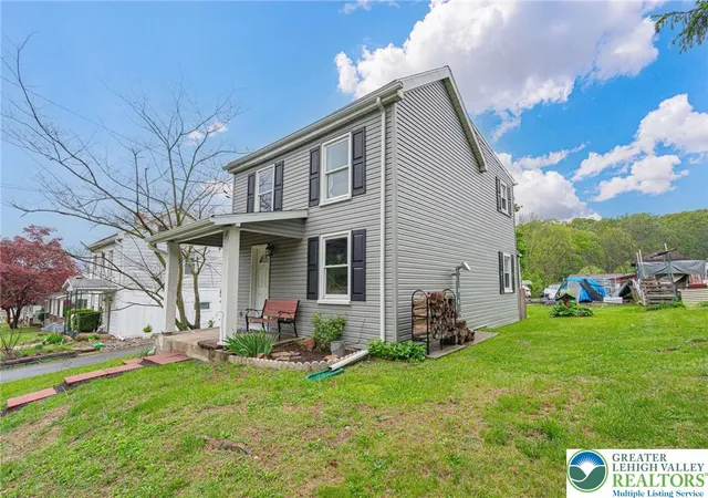 Homes for sale in Hellertown, PA | 2015 Leithsville Rd, Hellertown, PA 18055 | MLS# 776582