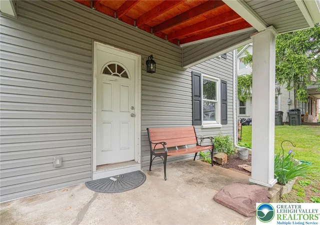 Homes for sale in Hellertown, PA | 2015 Leithsville Rd, Hellertown, PA 18055 | MLS# 776582