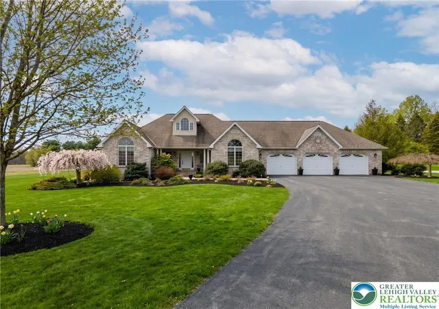 Homes for sale in Moore Twp, PA | 1089 Deemer Rd, Moore Twp, PA 18014 | MLS# 776667