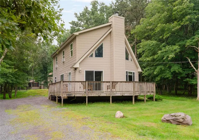 1st image of 174 Teddyuscung Trl, Albrightsville, PA 18210 | MLS# 776698