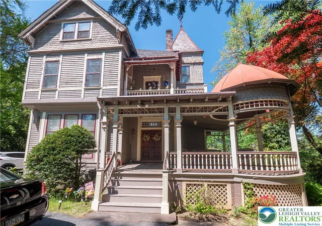 Homes for sale in Easton, PA | 1321 Bushkill St, Easton, PA 18042 | MLS# 775773