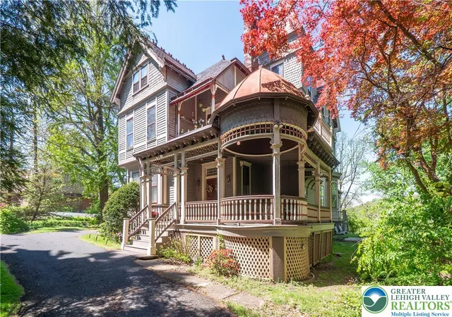 Homes for sale in Easton, PA | 1321 Bushkill St, Easton, PA 18042 | MLS# 775773