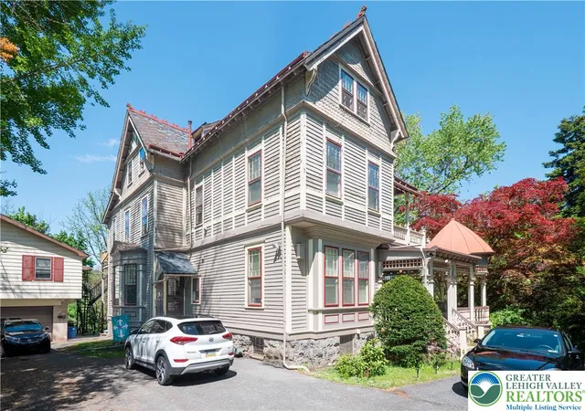 Homes for sale in Easton, PA | 1321 Bushkill St, Easton, PA 18042 | MLS# 775773