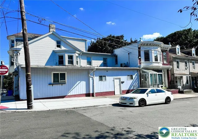 3rd image of 37 7Th St, Easton, PA 18042 | MLS# 776724