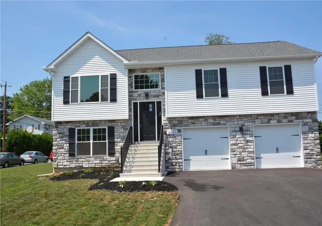 Homes for sale in Bethlehem, PA | 2905 Roosevelt St, Bethlehem, PA 18020 | MLS# 776137
