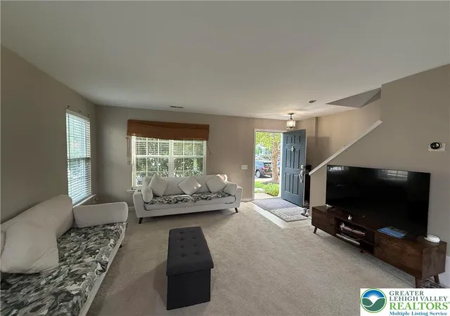 Homes for sale in Upper Macungie Twp, PA | 1499 Artisan Ct, Upper Macungie Twp, PA 18031 | MLS# 776605