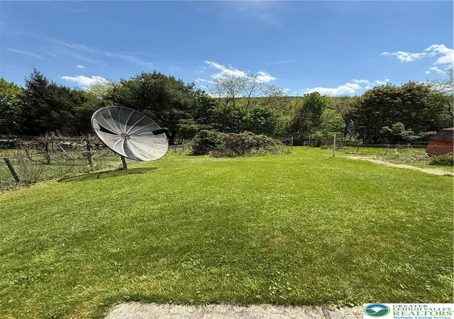Homes for sale in Schuylkill, PA | 596 Old 209 Rd, Schuylkill, PA 18252 | MLS# 776524