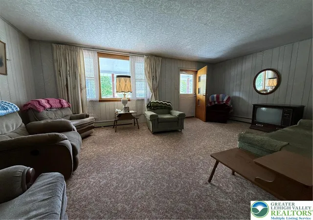 4th image of 596 Old 209 Rd, Tamaqua, PA 18252 | MLS# 776524