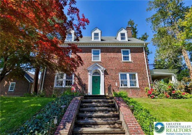Homes for sale in Fountain Hill Boro, PA | 1242 Broadway, Fountain Hill Boro, PA 18015 | MLS# 776741