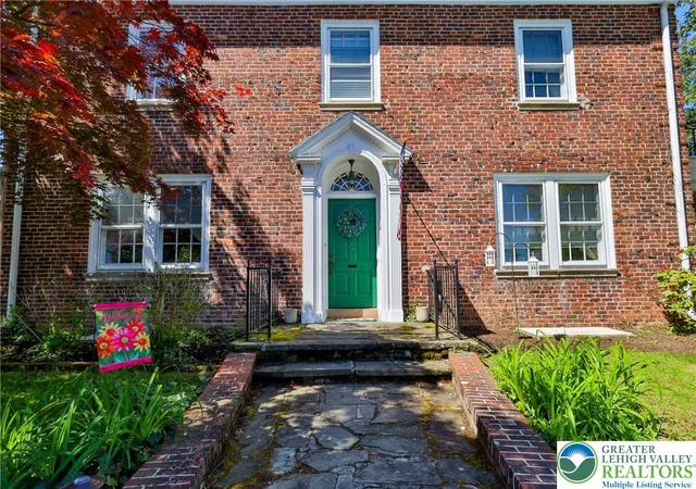 Homes for sale in Fountain Hill Boro, PA | 1242 Broadway, Fountain Hill Boro, PA 18015 | MLS# 776741