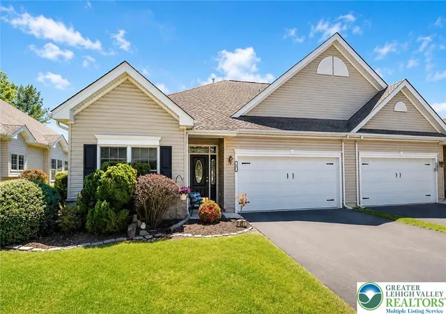 Homes for sale in Palmer Twp, PA | 81 Moor Dr, Palmer Twp, PA 18045 | MLS# 775812
