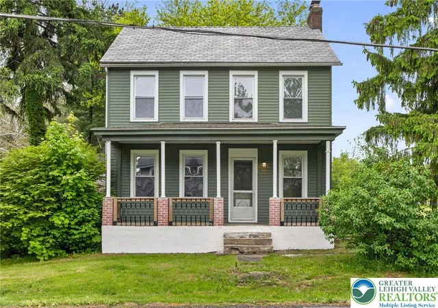Homes for sale in Bethlehem, PA | 6125 Weaversville Rd, Bethlehem, PA 18017 | MLS# 776971