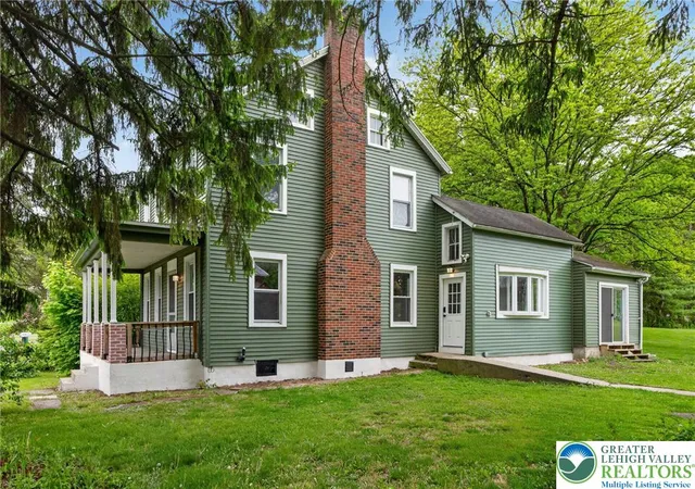 Homes for sale in Bethlehem, PA | 6125 Weaversville Rd, Bethlehem, PA 18017 | MLS# 776971