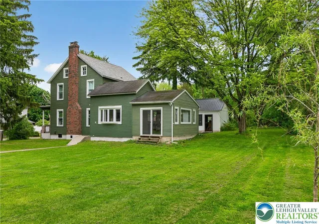 Homes for sale in Bethlehem, PA | 6125 Weaversville Rd, Bethlehem, PA 18017 | MLS# 776971