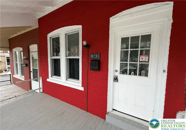 2nd image of 823 N Penn St, Allentown, PA 18102 | MLS# 776869