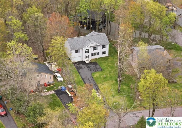 Homes for sale in Coolbaugh Twp, PA | 4539 Briarcliff Ter, Coolbaugh Twp, PA 18466 | MLS# 776231