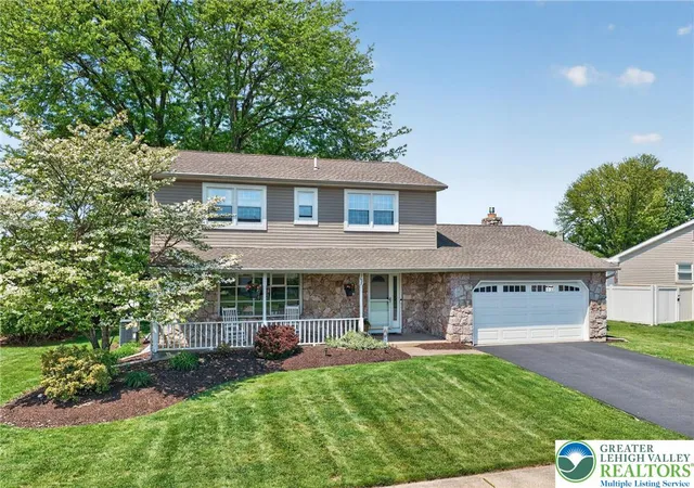 Homes for sale in Lower Macungie Twp, PA | 3038 Sequoia Dr, Lower Macungie Twp, PA 18062 | MLS# 776986